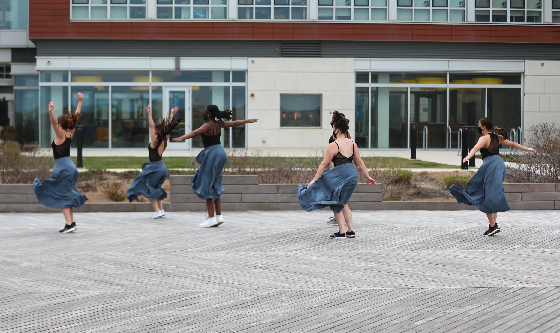 041021_nws_stocktondance